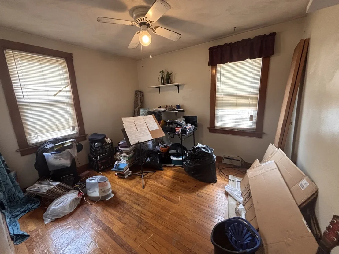 Photo of 16343 Central Park Avenue