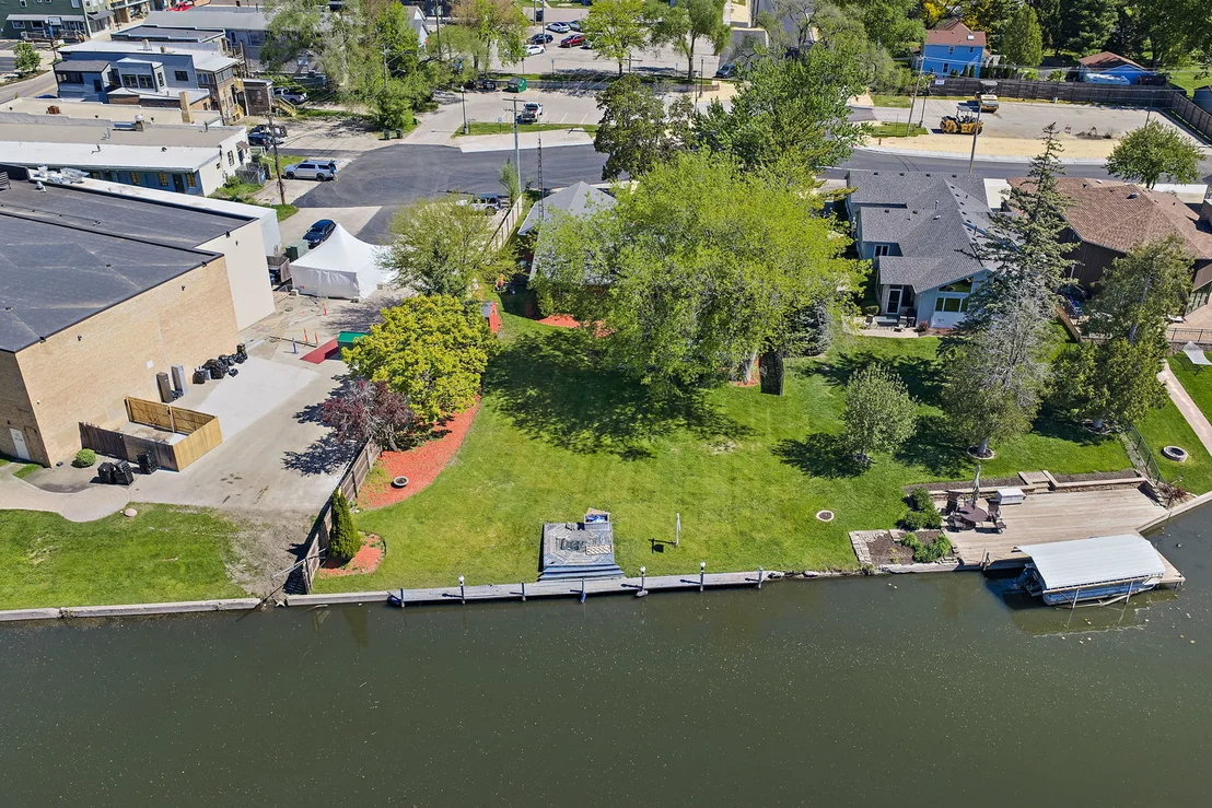 Photo of 3415 Venice Avenue