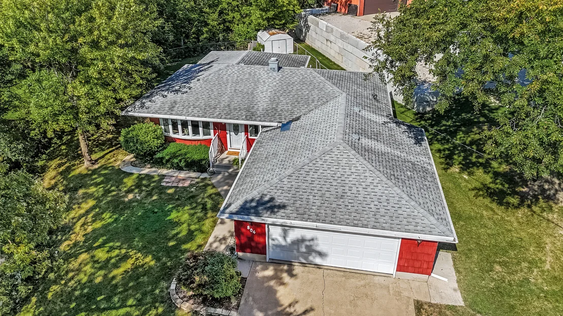 Photo of 804 Bratton Avenue