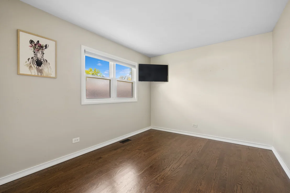 Photo of 385 Lafayette Lane