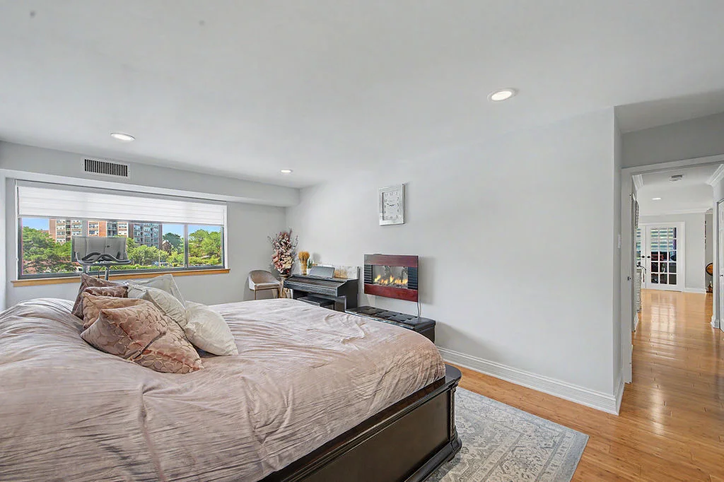 Photo of Unit 210 at 701 FORUM Square