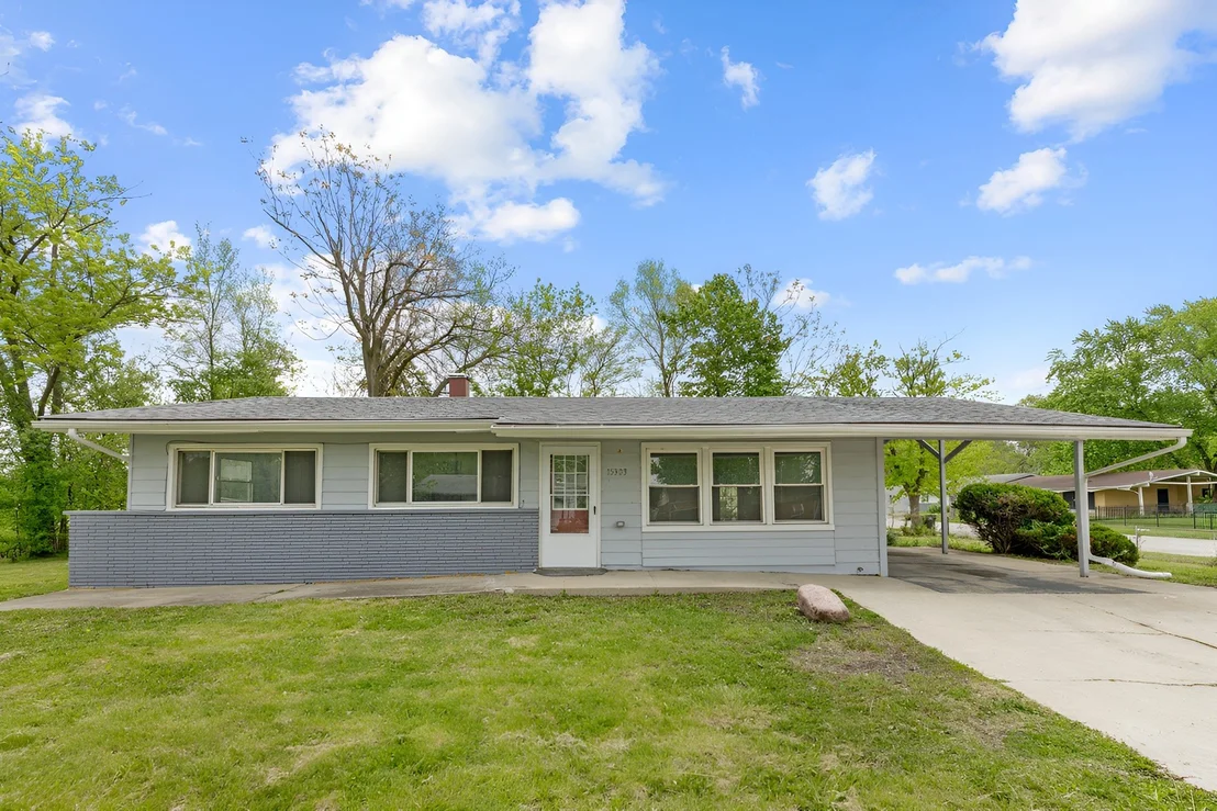 Photo of 15303 Birch Road