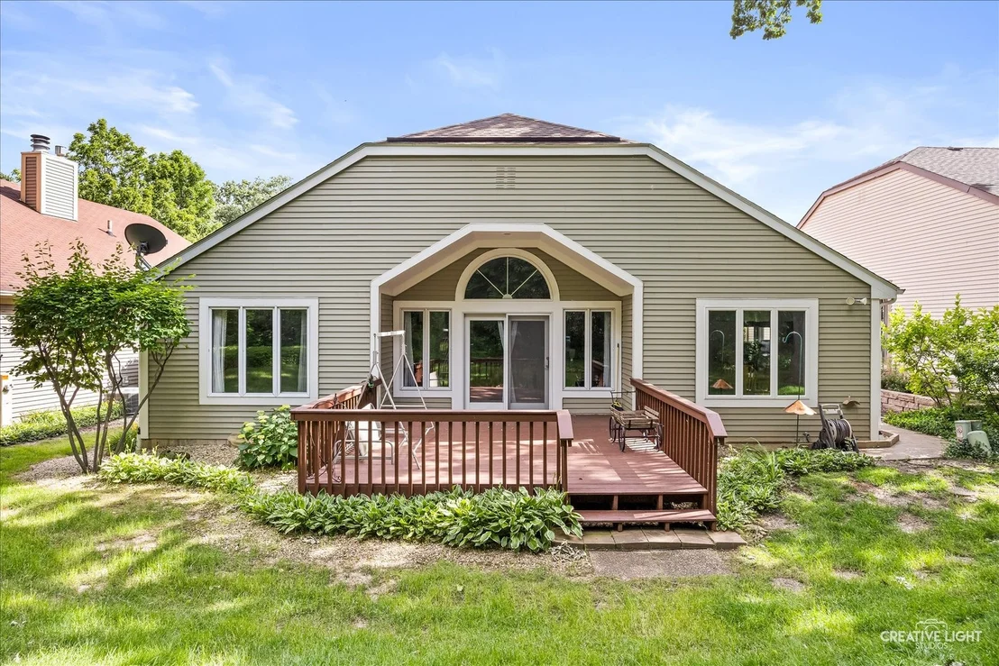 Photo of 17 White Oak Lane