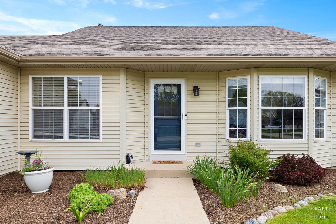 Photo of 5832 Landcaster Circle