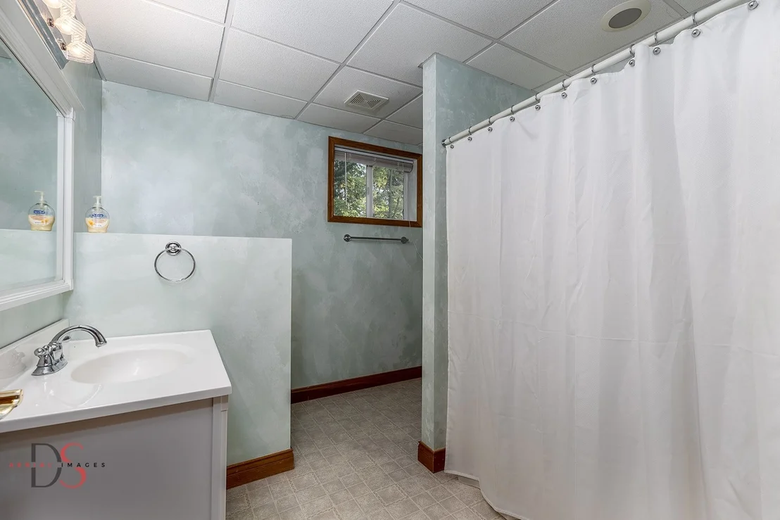 Photo of 705 Cedar Court
