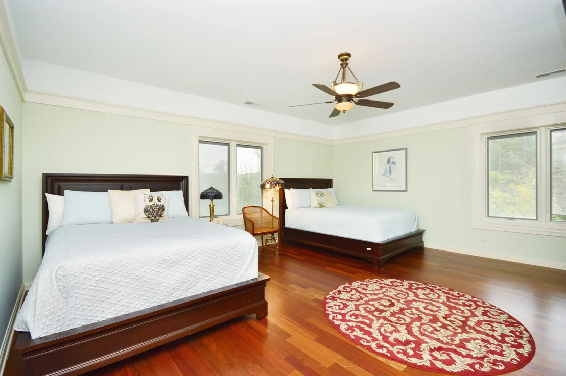 Photo of 4 ROUNDSTONE Lane