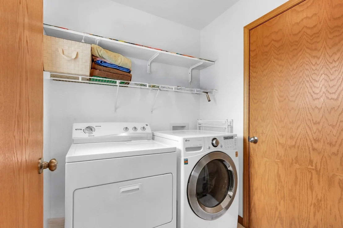 Photo of 403 N Cedar Drive