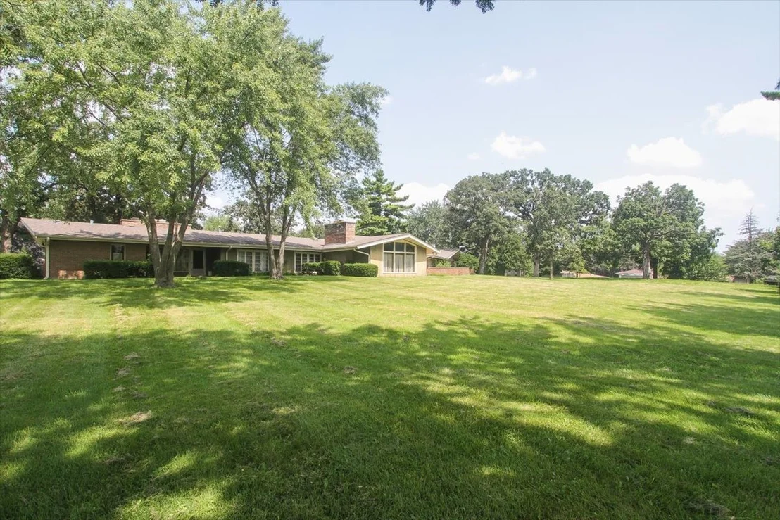 Photo of 701 W Stearns Road