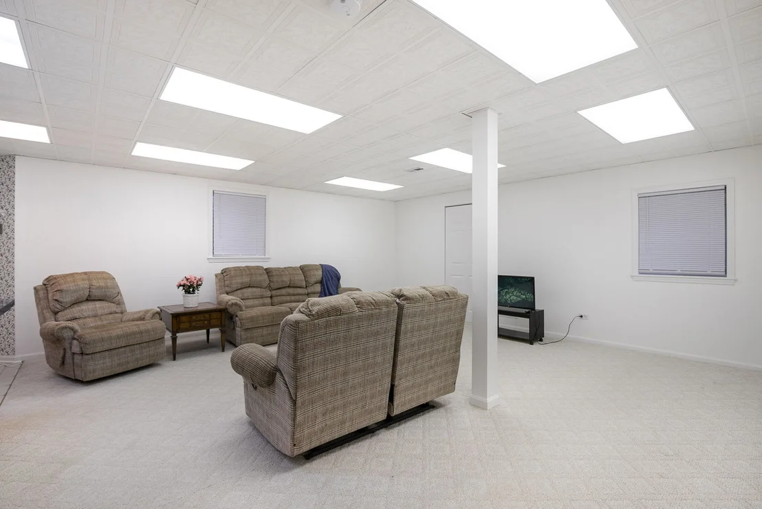 Photo of 6233 Formoor Lane