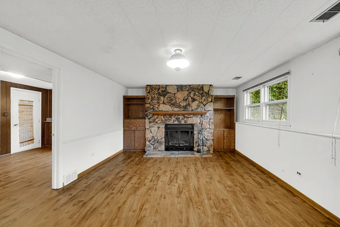 Photo of 986 Harvard Lane