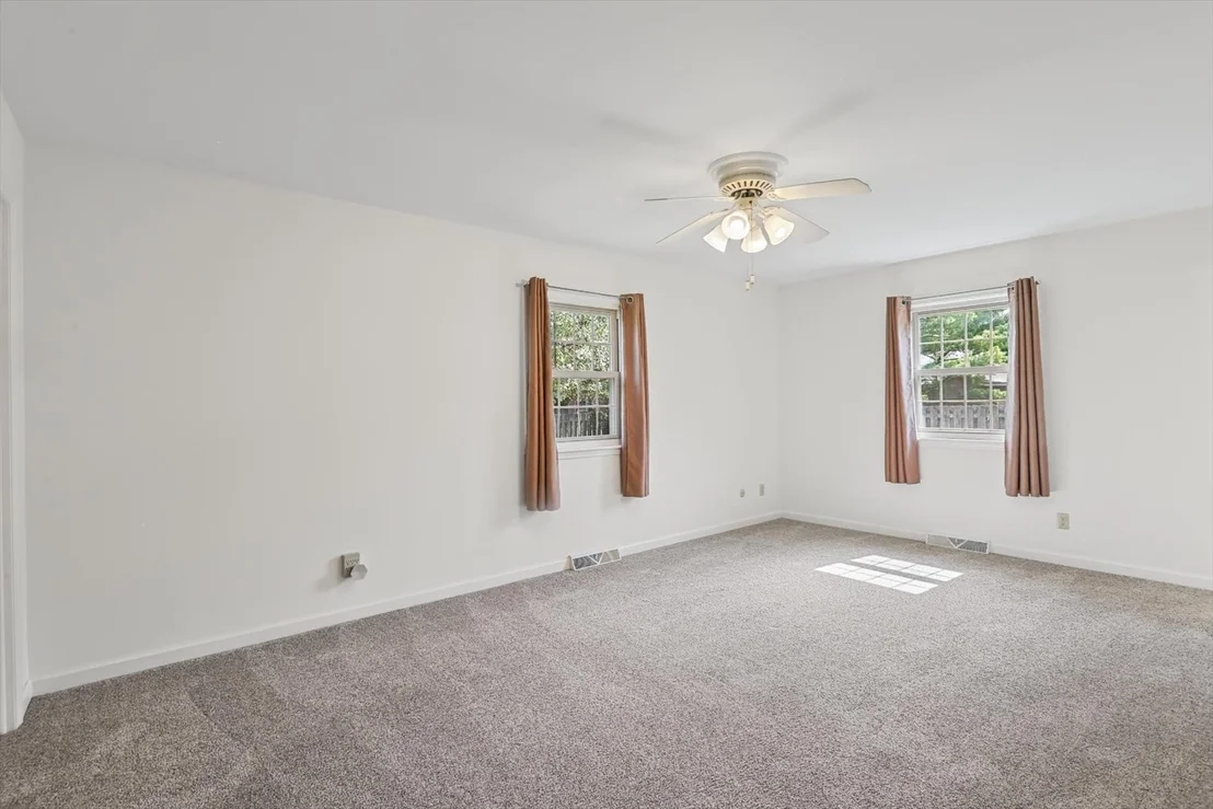 Photo of 2118 Bristol Road