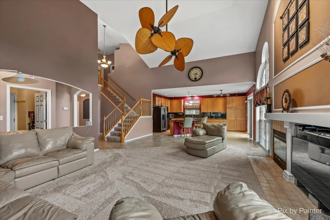 Photo of 1327 Palisades Drive