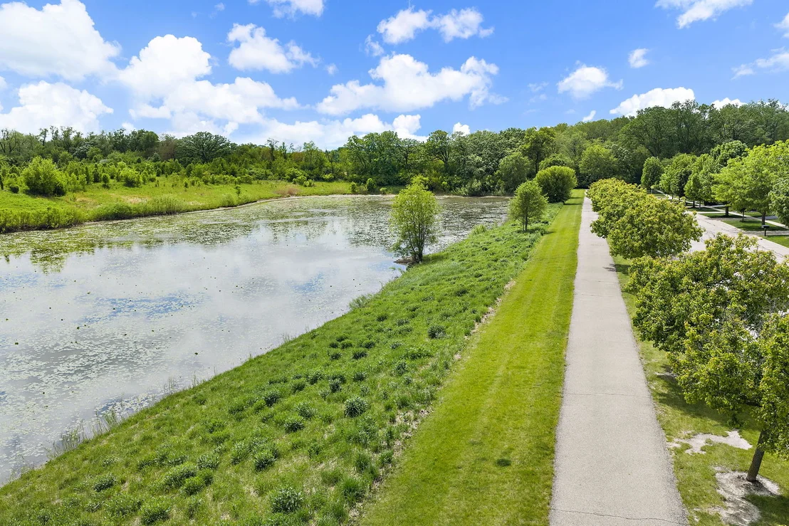 Photo of 2702 Oak Drive