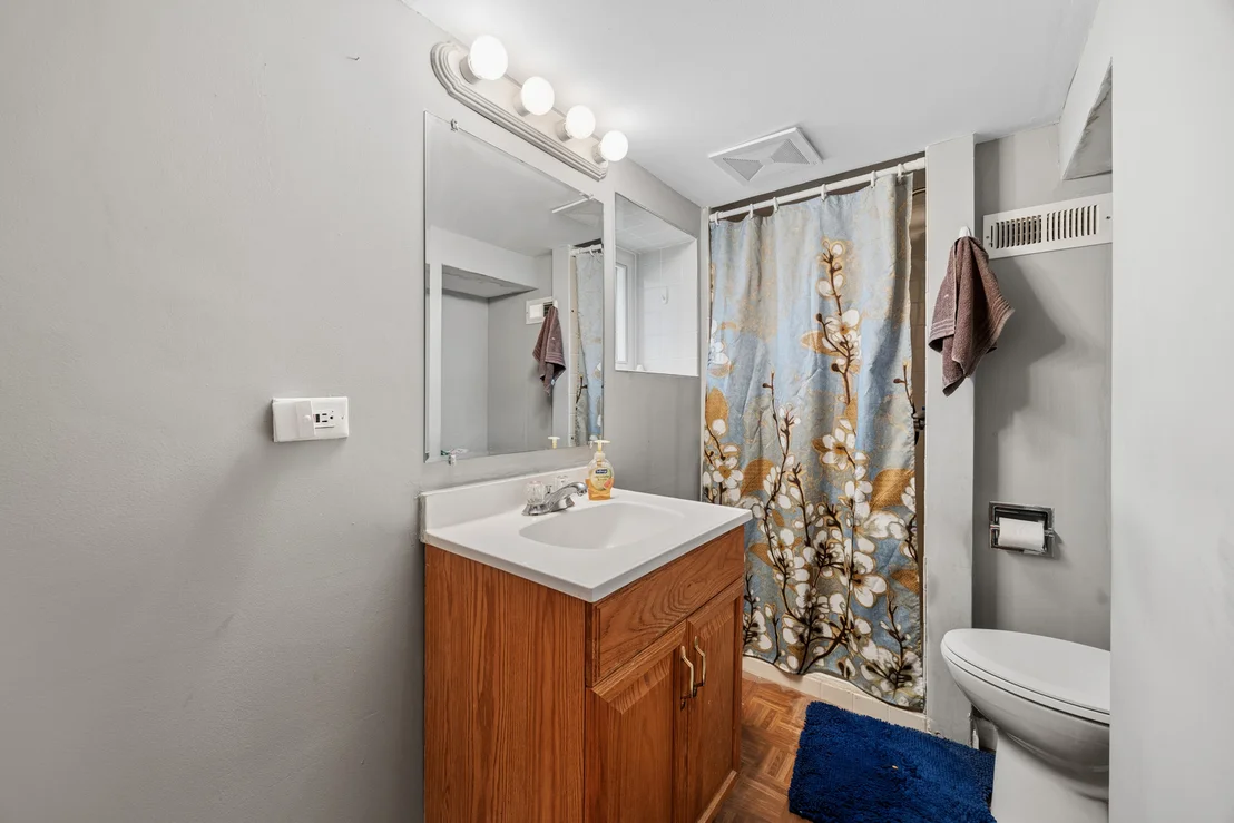 Photo of 4119 Maple Avenue