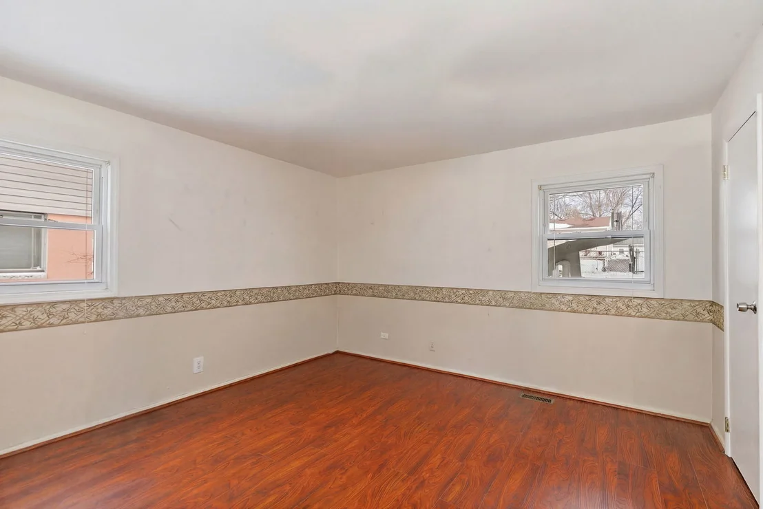 Photo of 213 Villa Road