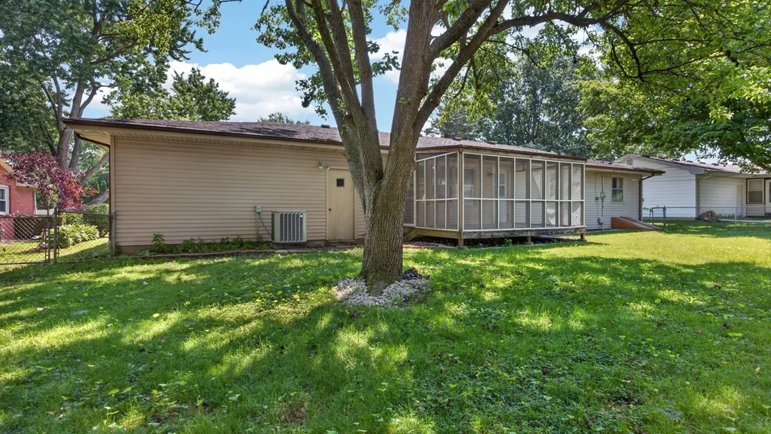 Photo of 305 Centennial Avenue