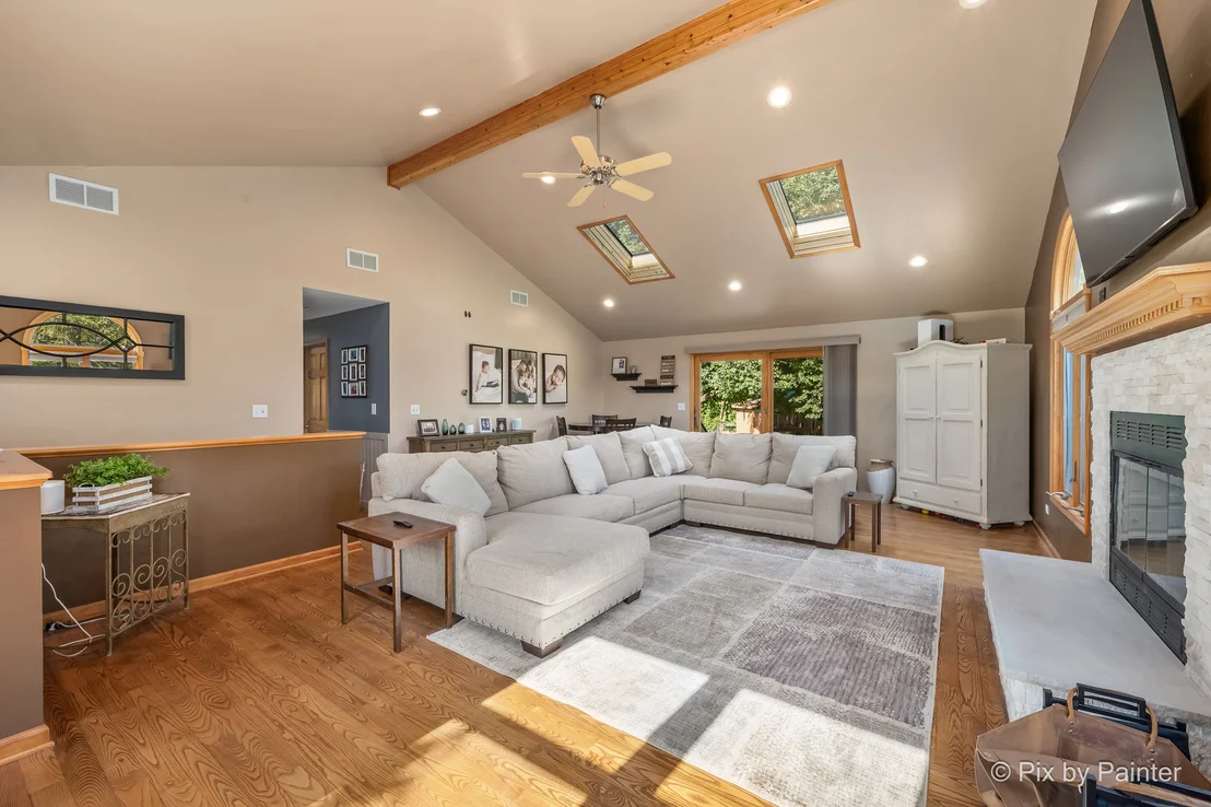 Photo of 2116 N Pebble Drive