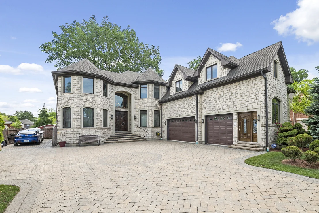 Photo of 2319 Douglas Avenue