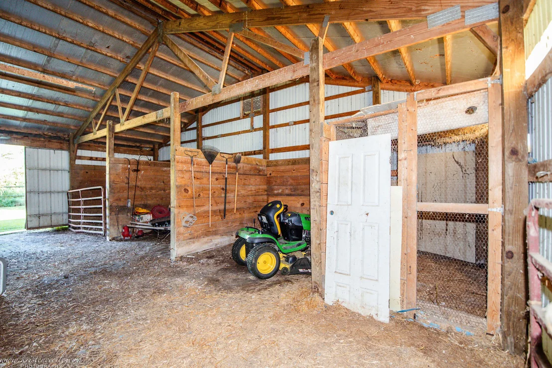 Photo of 804 N 2199TH Road