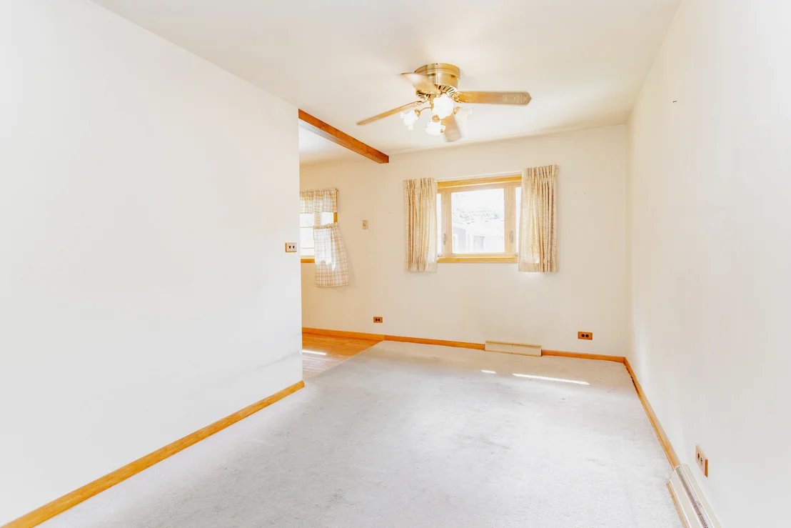 Photo of 255 W Walnut Avenue
