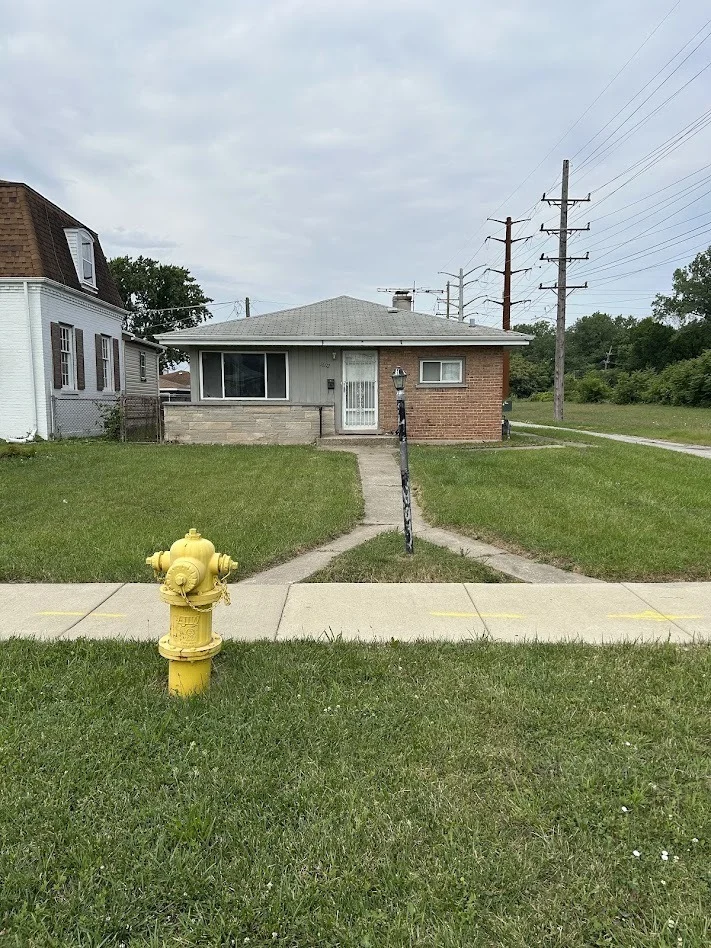 Photo of 16112 Wolcott Avenue