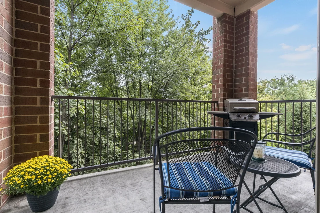 Photo of Unit 309 at 2700 Summit Drive