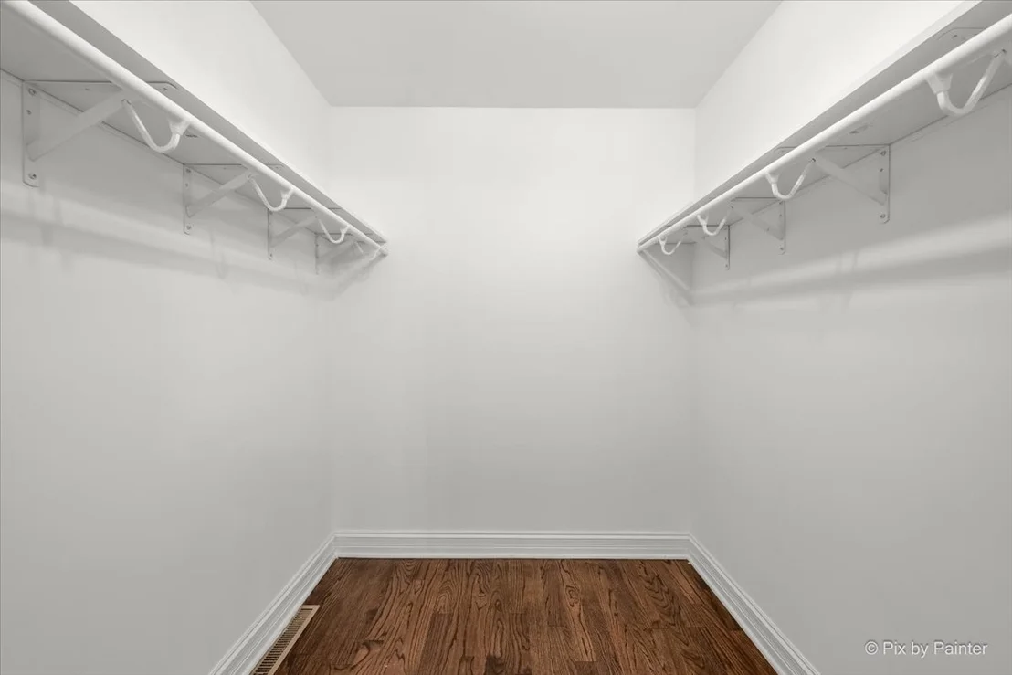 Photo of 506 Lakepoint Drive