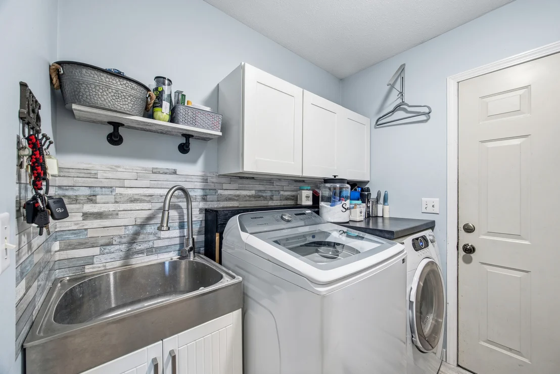 Photo of 2 Bandecon Way