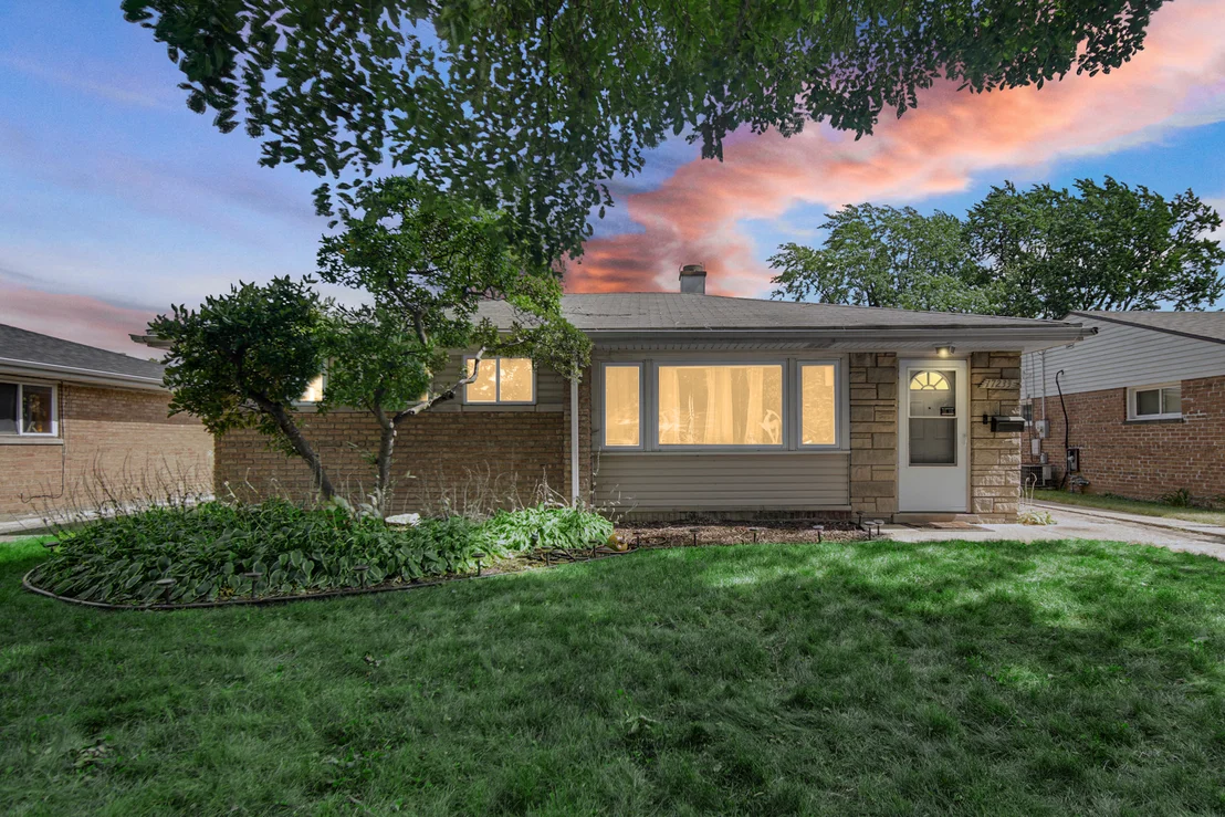 Photo of 17233 Walter Street