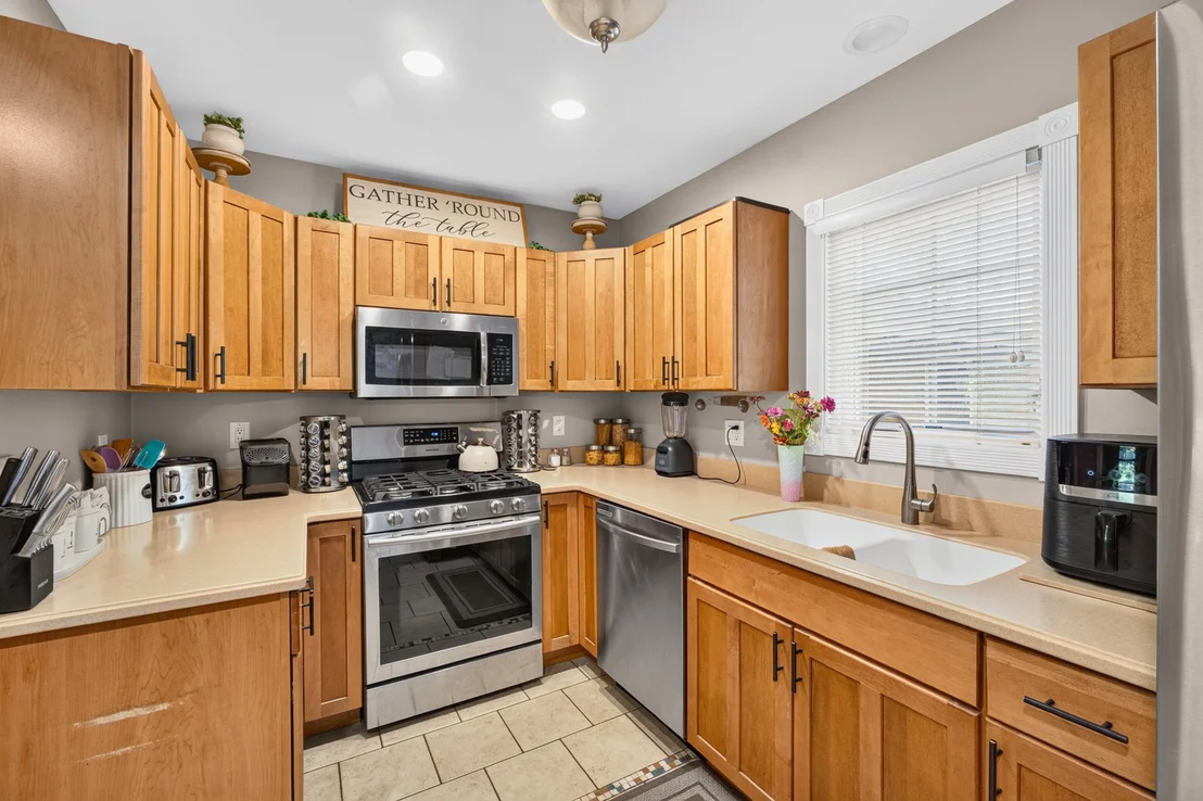 Photo of 345 Rolfe Road