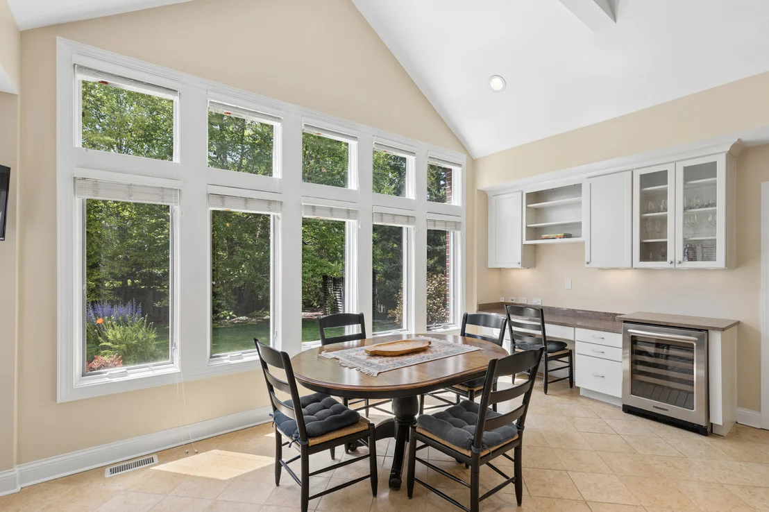 Photo of 860 Kenton Road