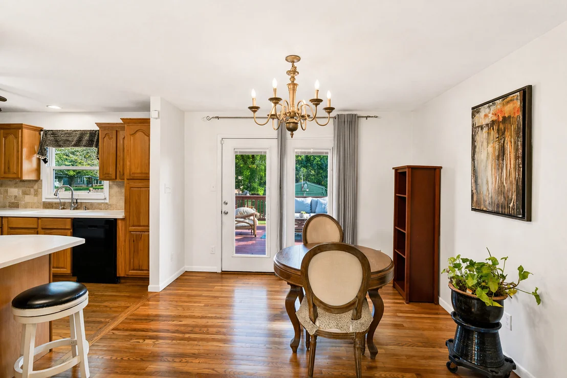 Photo of 405 Thomas Drive