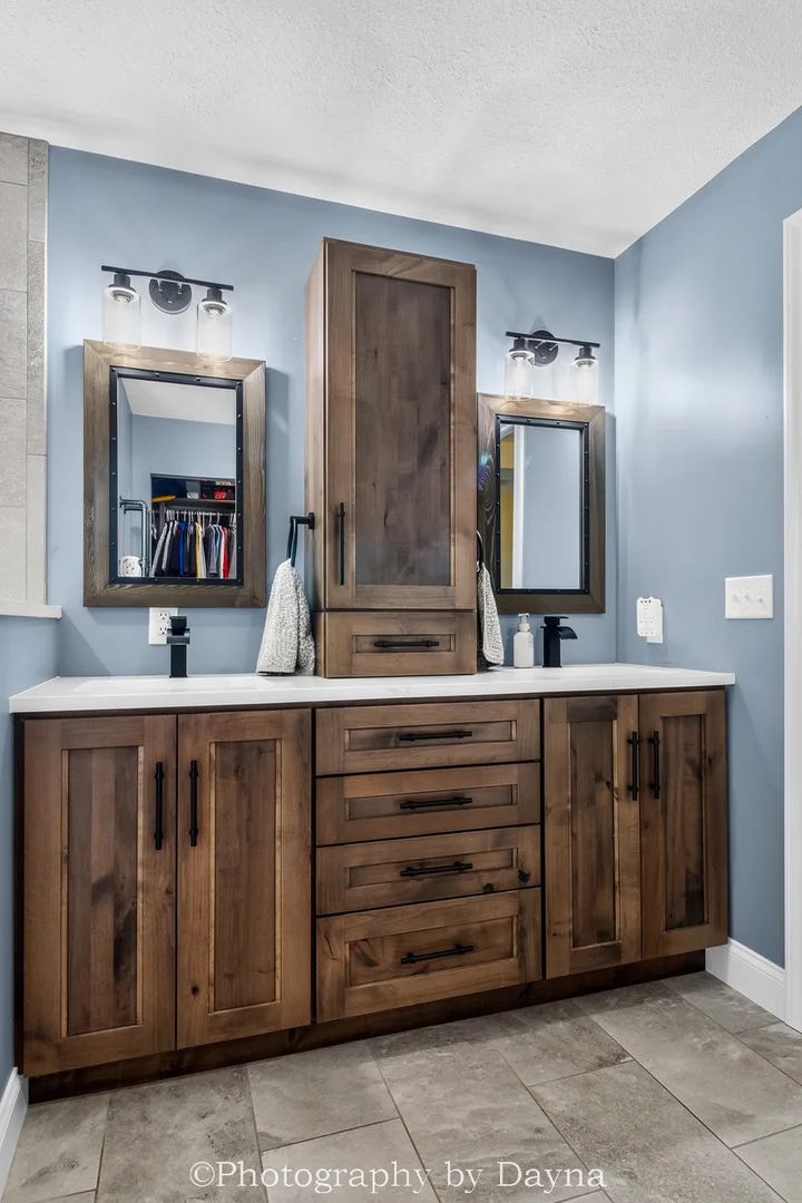 Photo of 501 Highpoint Circle N