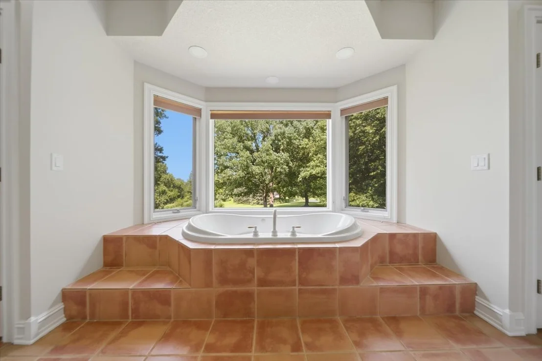 Photo of 17619 Grandview Drive