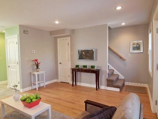 Photo of 1005 DODGE Avenue