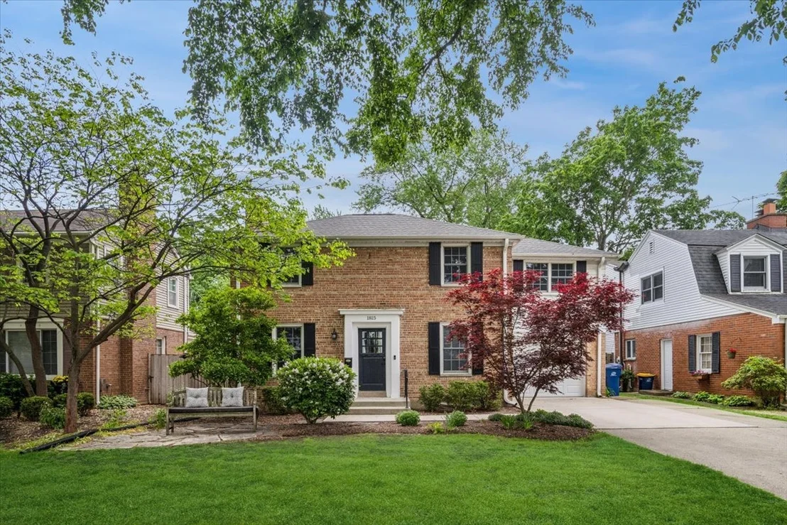 Photo of 1815 Oak Avenue