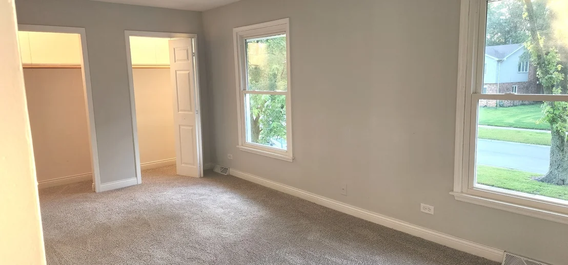 Photo of 1421 Lawrence Crescent