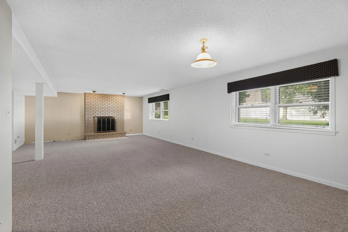 Photo of 7305 Summit Road