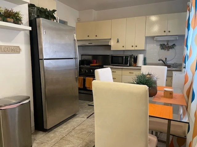 Photo of 671 River Drive