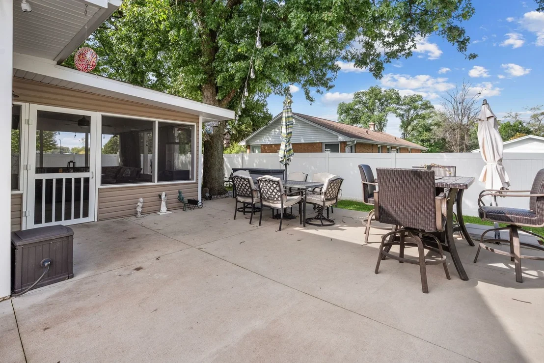 Photo of 960 Becker Lane