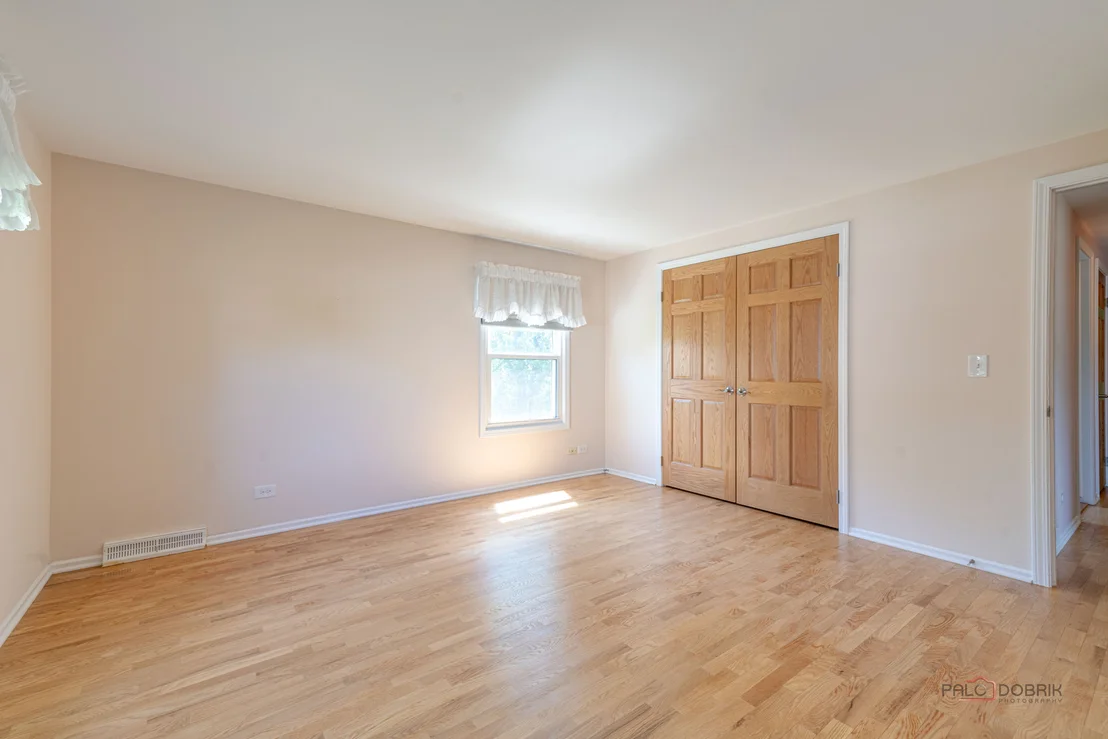 Photo of 255 Lee Road