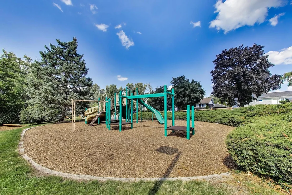 Photo of 249 Sunrise Avenue