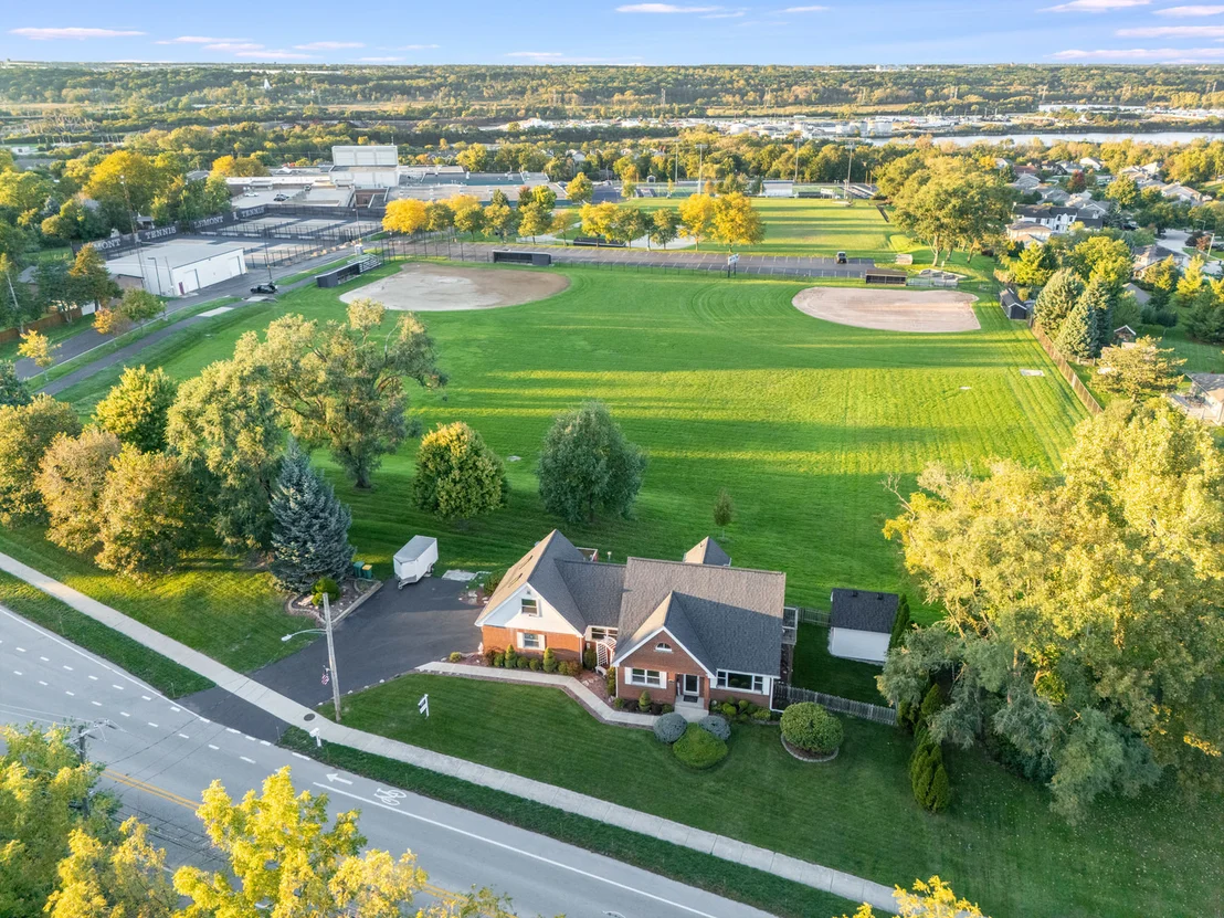 Photo of 917 McCarthy Road