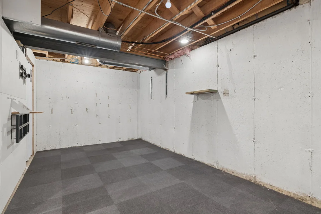 Photo of 4320 Bronk Corner