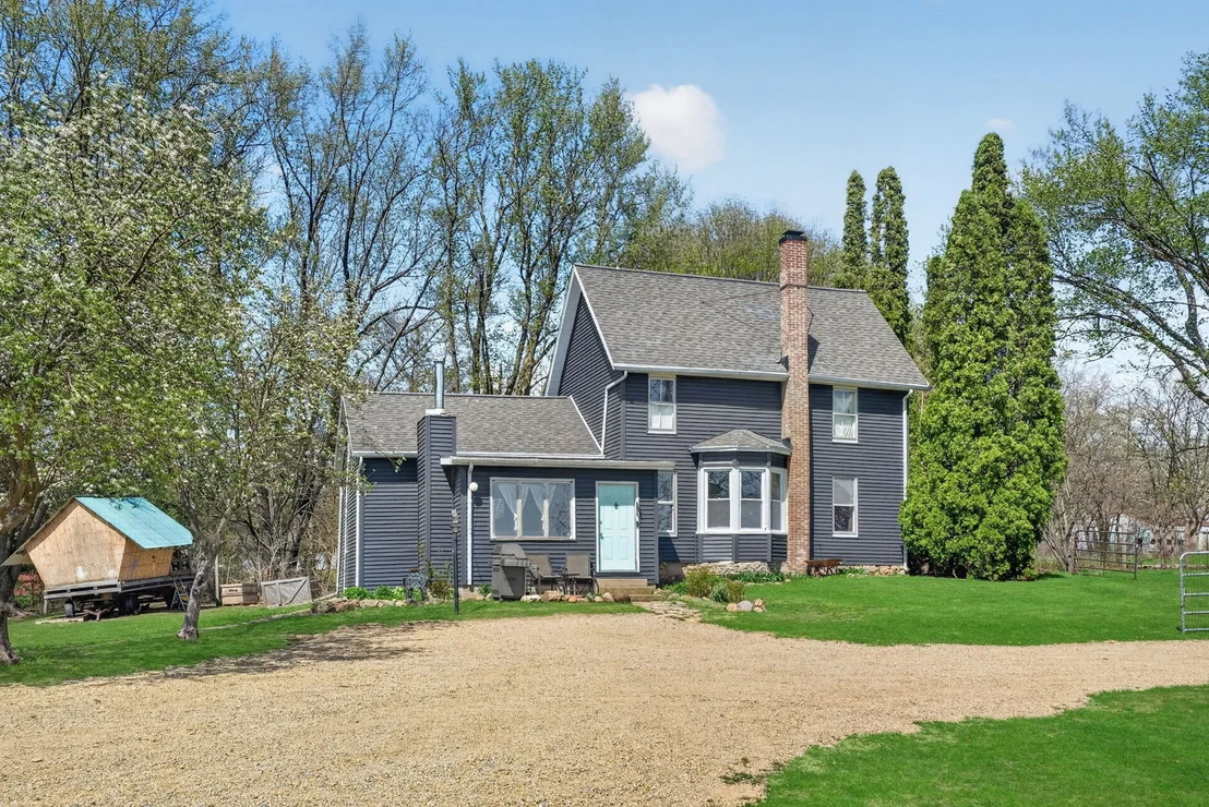 Photo of 13730 Center Road