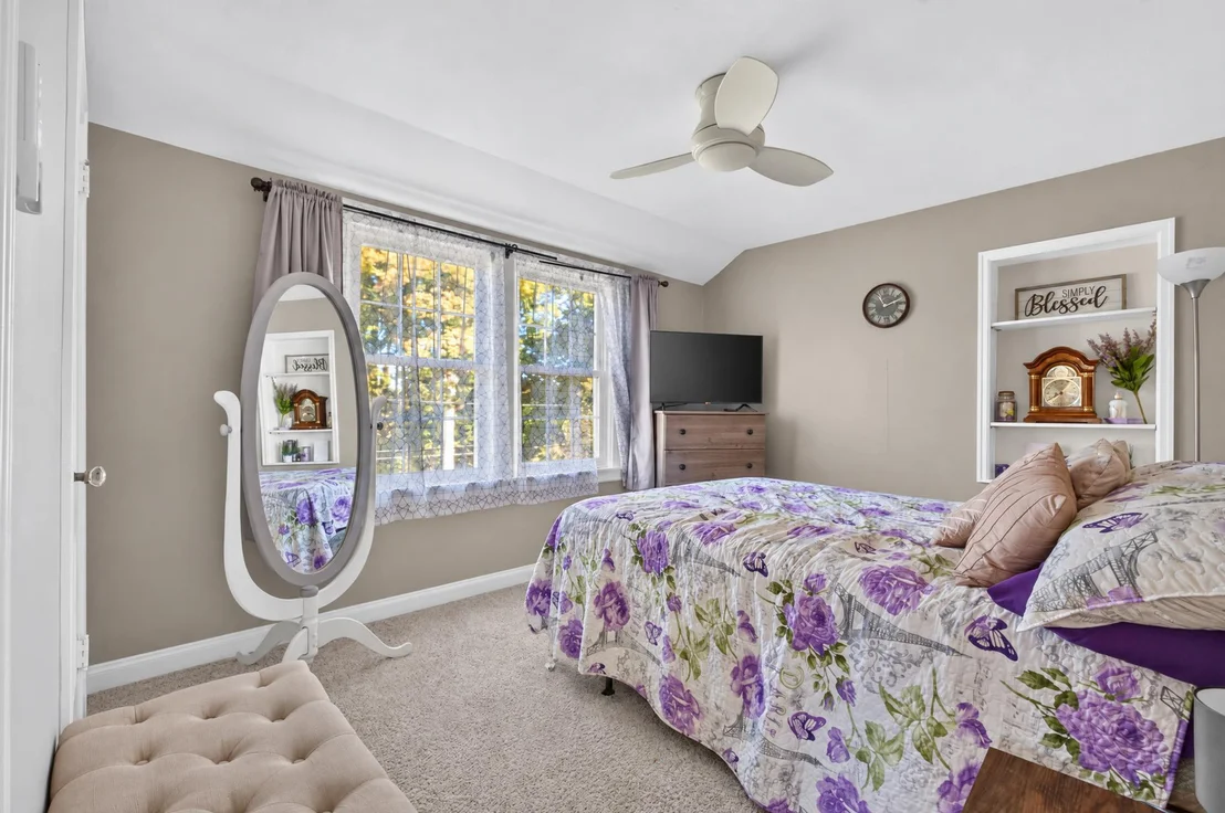 Photo of 345 Rolfe Road