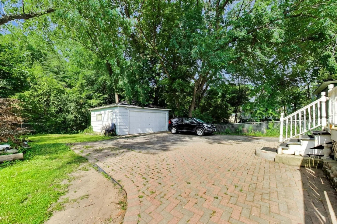 Photo of 422 Summit Street