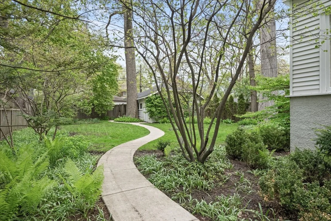 Photo of 2311 Park Place