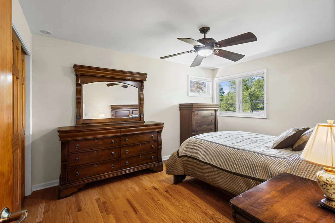 Photo of 1016 Longmeadow Drive