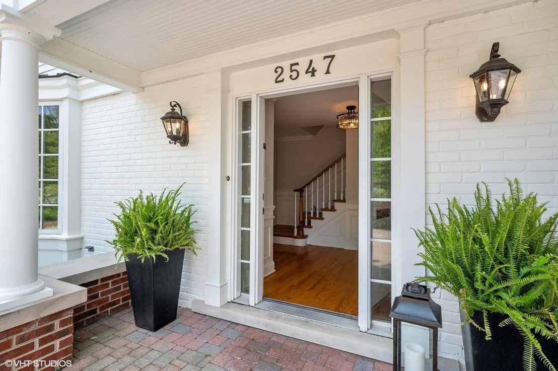 Photo of 2547 Marian Lane